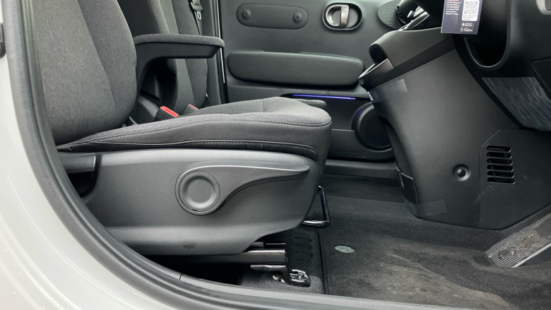 Hyundai INSTER 85kW 02 49kWh 5dr Auto Electric Hatchback